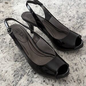 Life Stride Peep-Toe Slingback Heels